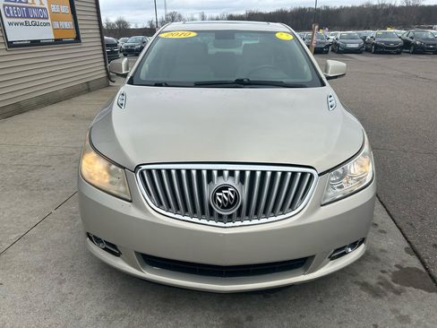 Used 2010 Buick LaCrosse CXL image 2