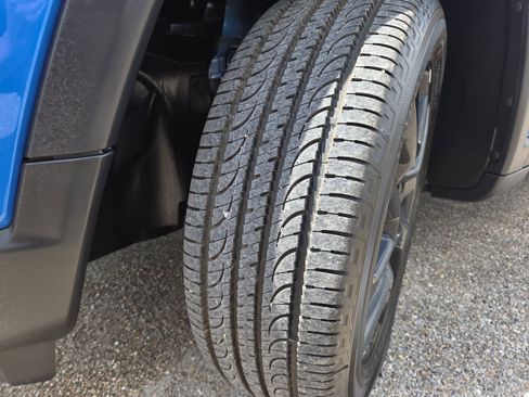 New 2026 Jeep Compass Latitude image 10