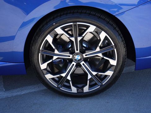 Used 2025 BMW M240i M240i Coupe RWD image 7