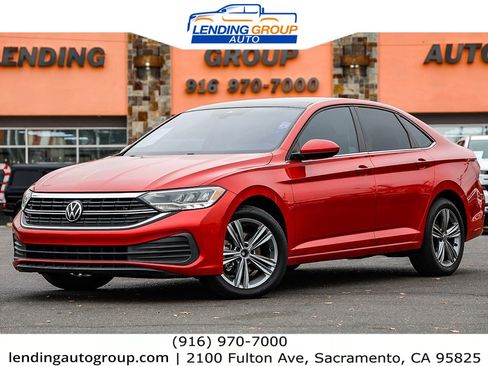 Used 2022 Volkswagen Jetta SE image 1