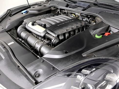 Used 2017 Porsche Cayenne Platinum Edition w/ Premium Package Plus (PJX) image 67