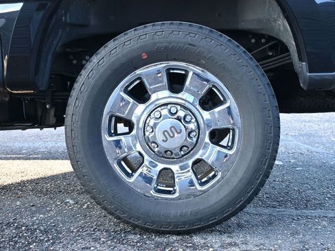 Used 2025 Ford F350 King Ranch w/ Chrome Package image 12