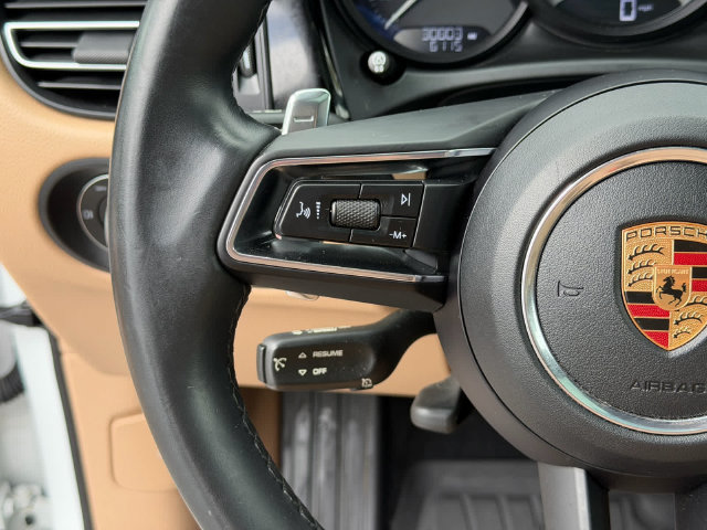 Used 2022 Porsche Macan S AWD/4WD image 13