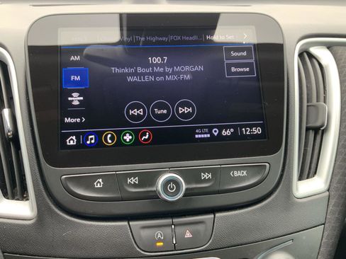 Used 2024 Chevrolet Malibu LT image 32