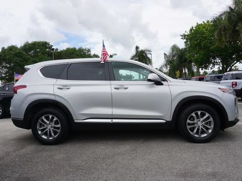 Used 2019 Hyundai Santa Fe SE FWD image 15