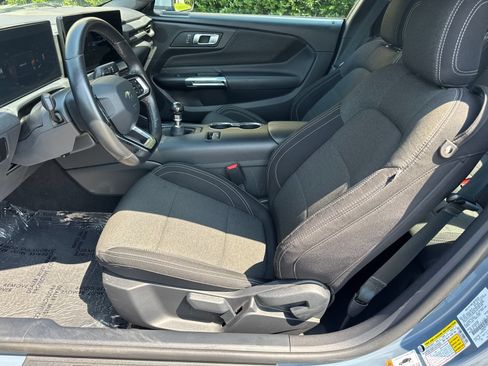 Used 2024 Ford Mustang GT RWD image 9