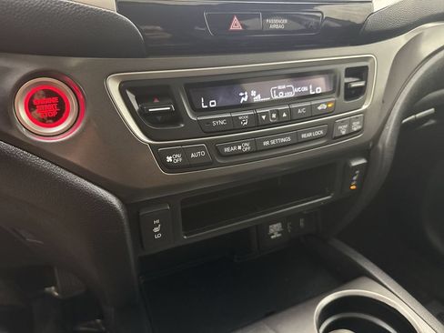 Used 2017 Honda Pilot EX-L image 9