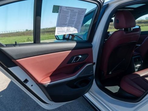 Used 2024 BMW M340i xDrive M340i xDrive w/ Premium Package image 17