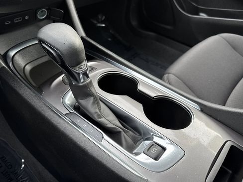 Used 2024 Chevrolet Malibu LT image 17