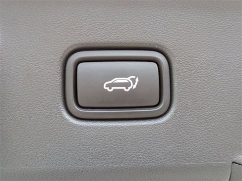 Used 2022 Hyundai Tucson Limited image 14