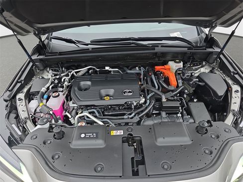 Certified 2025 Lexus NX 450h+ F Sport image 31