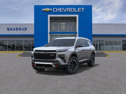 New 2027 Chevrolet Traverse Z71 w/ Driver Confidence Package AWD/4WD image 32