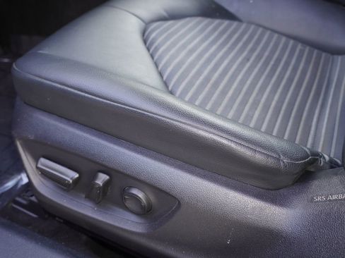 Certified 2022 Toyota Camry SE image 13