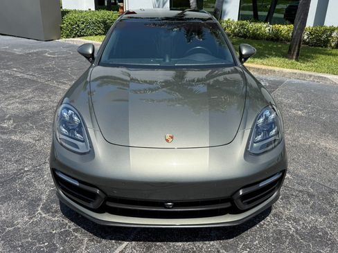 Used 2022 Porsche Panamera 4 Platinum Edition AWD/4WD image 9
