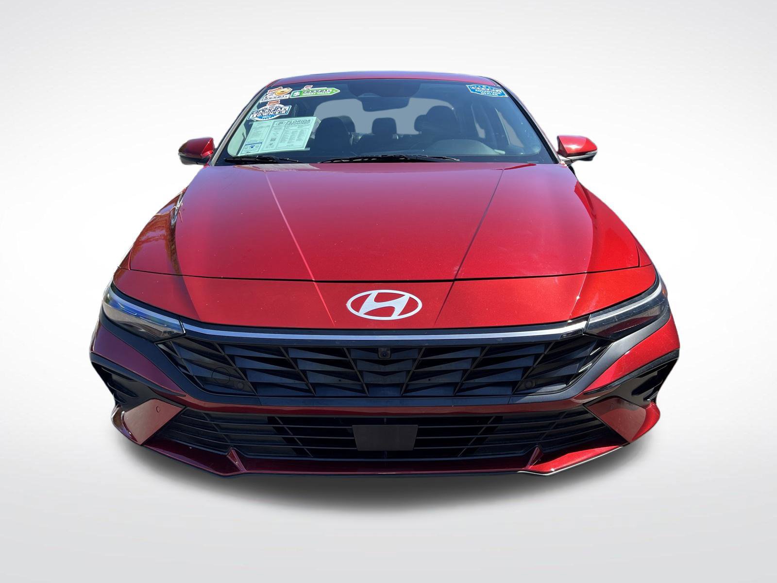 Used 2024 Hyundai Elantra Limited FWD image 2