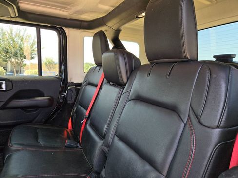 Used 2020 Jeep Wrangler Unlimited Rubicon w/ Quick Order Package 28Y Recon AWD/4WD image 10