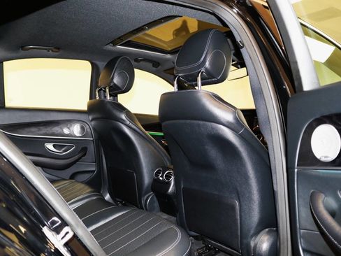 Used 2020 Mercedes-Benz E 350 Sedan image 78