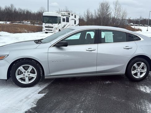 Used 2019 Chevrolet Malibu LS image 12