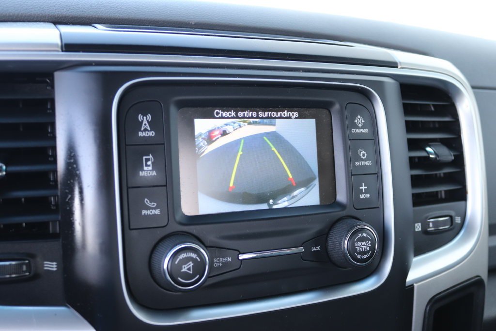 Used 2020 RAM 1500 Classic SLT AWD/4WD image 18