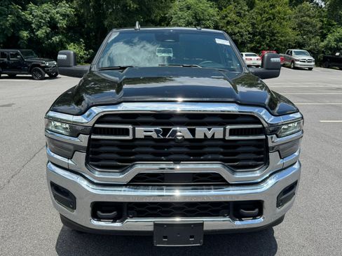 Used 2026 RAM 2500 Big Horn AWD/4WD image 2