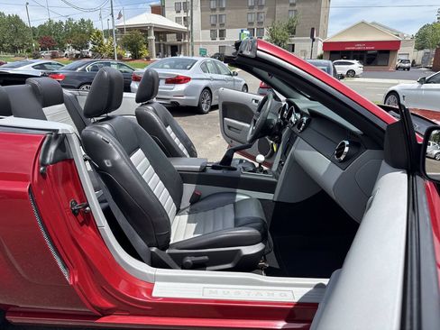 Used 2008 Ford Mustang GT Premium RWD image 20