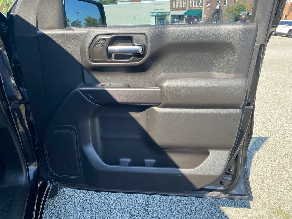 Used 2022 Chevrolet Silverado 1500 Custom RWD image 21