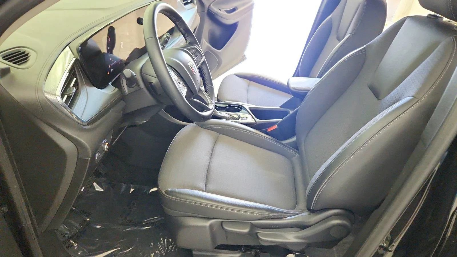Used 2024 Buick Encore GX Preferred AWD/4WD image 15