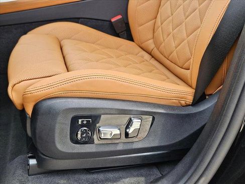 Used 2026 BMW X5 sDrive40i image 4