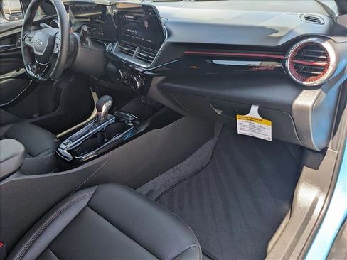 New 2025 Chevrolet Trax RS w/ Driver Confidence Package image 17