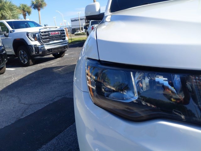 Used 2020 Jeep Grand Cherokee Altitude AWD/4WD image 9
