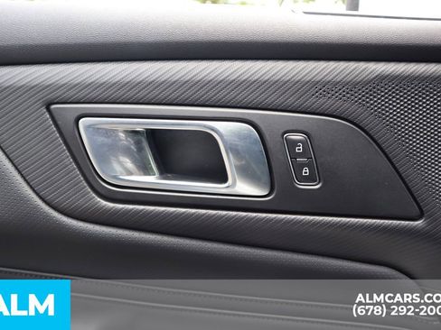Used 2025 Ford Mustang Premium RWD image 17