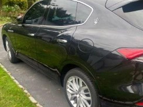 Used 2022 Maserati Levante GT image 3