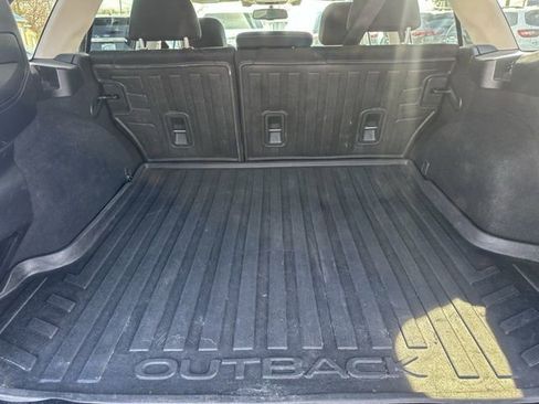 Used 2016 Subaru Outback 2.5i Premium image 22