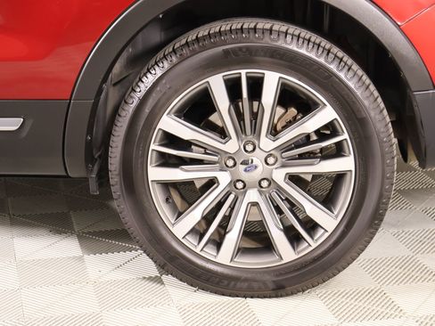 Used 2019 Ford Explorer Platinum AWD/4WD image 22