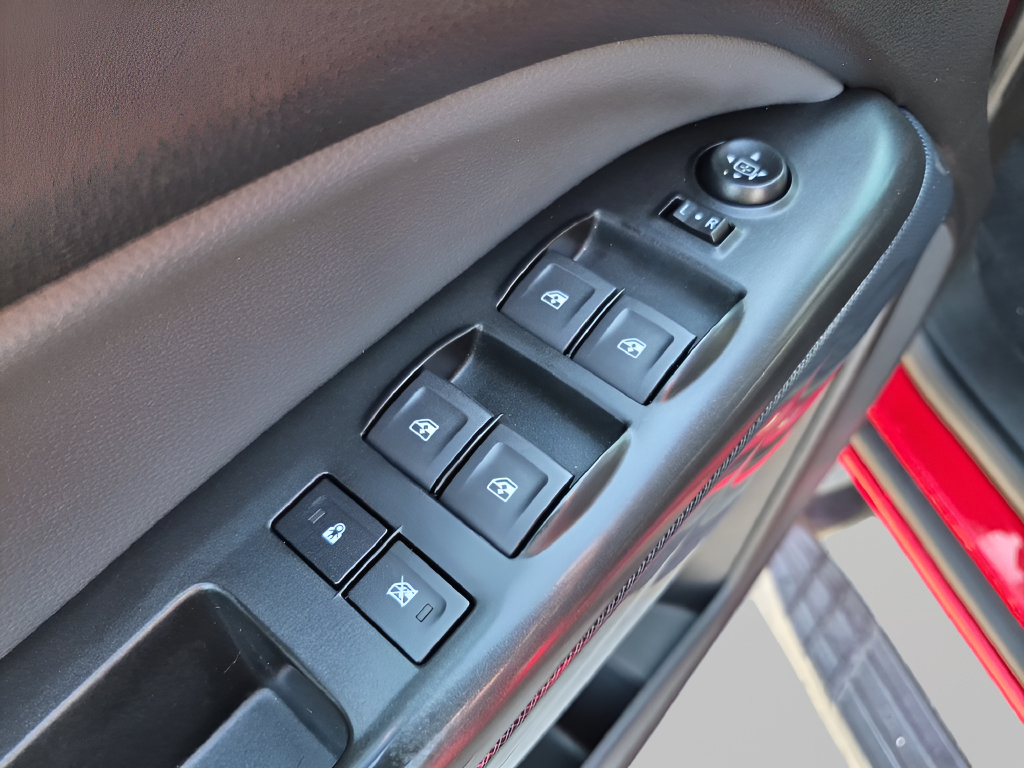 Used 2019 Chevrolet Colorado Z71 RWD image 17