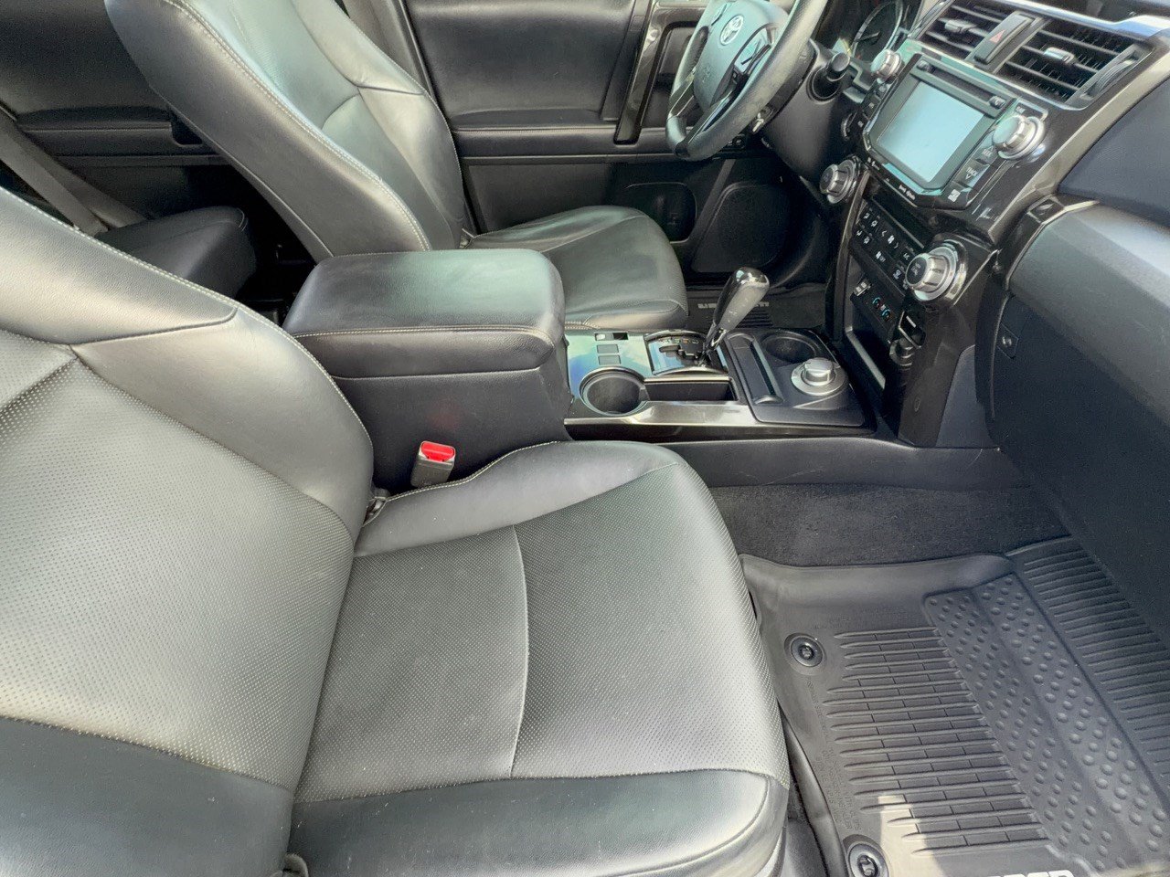 Used 2019 Toyota 4Runner Limited AWD/4WD image 30