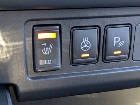 New 2026 Nissan Frontier SV w/ SV Convenience Package RWD image 14