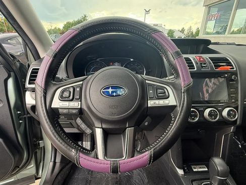 Used 2017 Subaru Forester 2.5i Touring AWD/4WD image 14