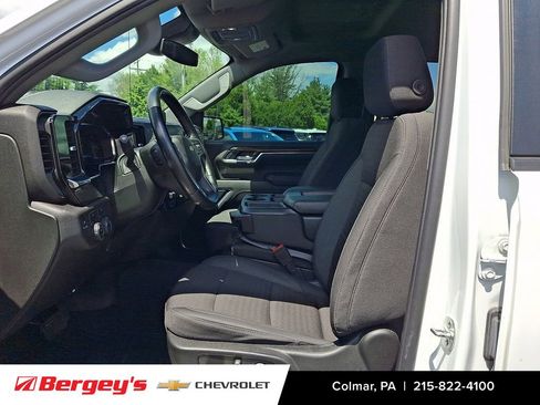 Certified 2025 Chevrolet Silverado 1500 LT AWD/4WD image 16