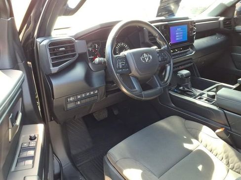 Used 2025 Toyota Tundra SR5 w/ SR5 Convenience Package AWD/4WD image 23