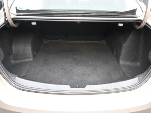 Used 2025 Chevrolet Malibu LT FWD image 17