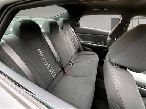 Used 2026 Hyundai Elantra Sport FWD image 23