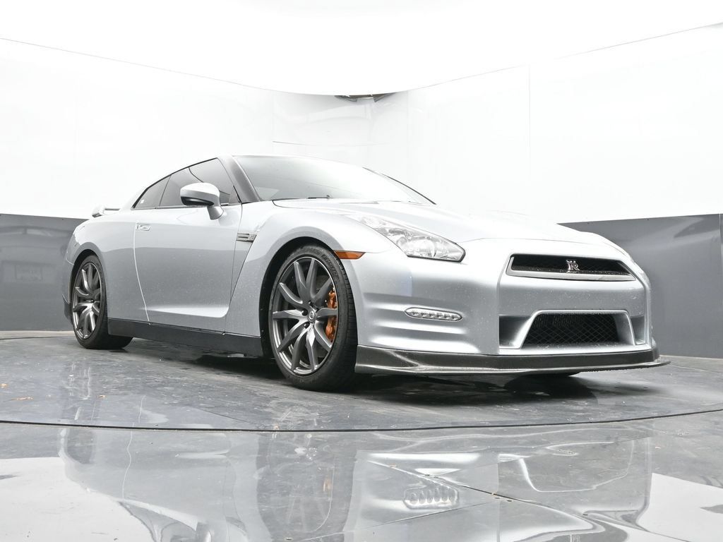 Used 2012 Nissan GT-R Premium AWD/4WD image 46