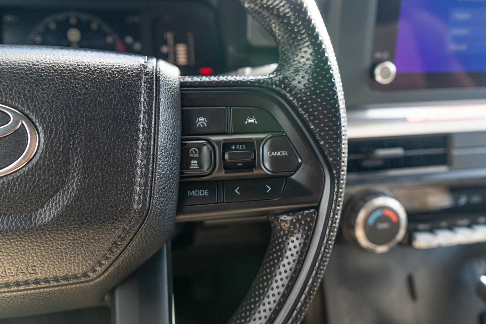Certified 2026 Toyota Tacoma SR5 AWD/4WD image 26