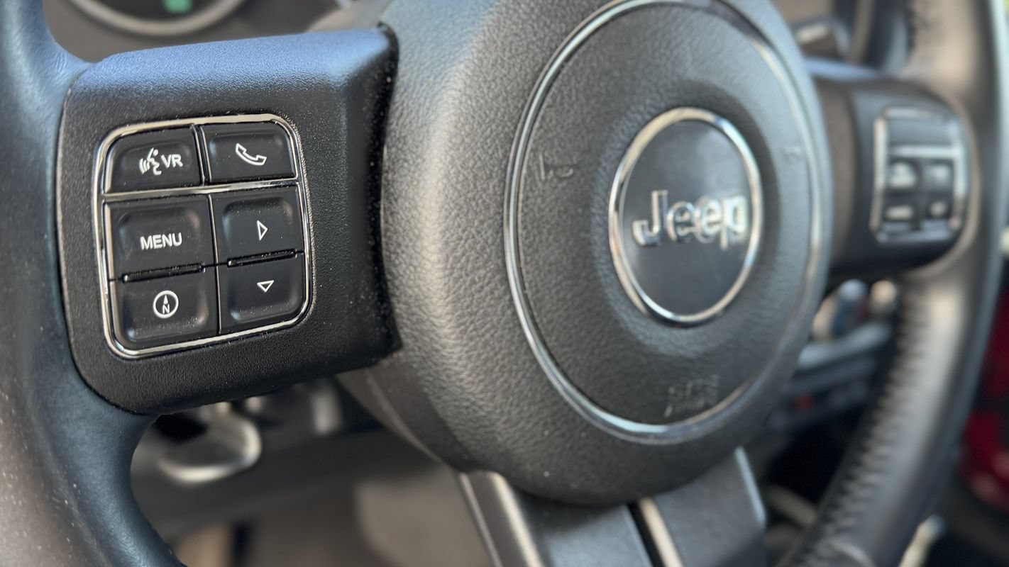 Used 2012 Jeep Wrangler Unlimited Sport AWD/4WD image 19