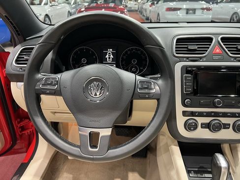 Used 2015 Volkswagen Eos Komfort image 36