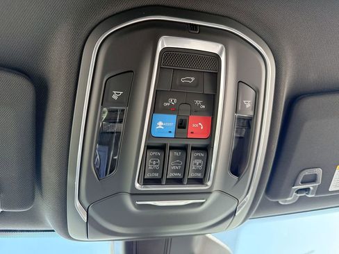 New 2026 Jeep Grand Cherokee Limited RWD image 14