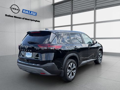 Used 2023 Nissan Rogue SV AWD/4WD image 7