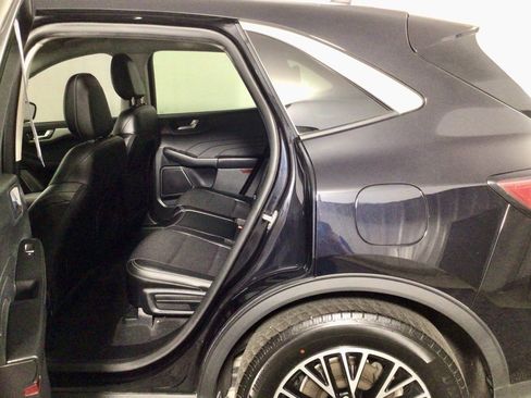 Used 2022 Ford Escape SEL w/ Technology Package image 30