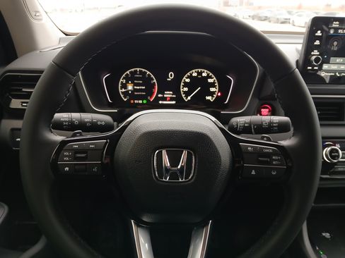 New 2025 Honda Pilot Touring image 9